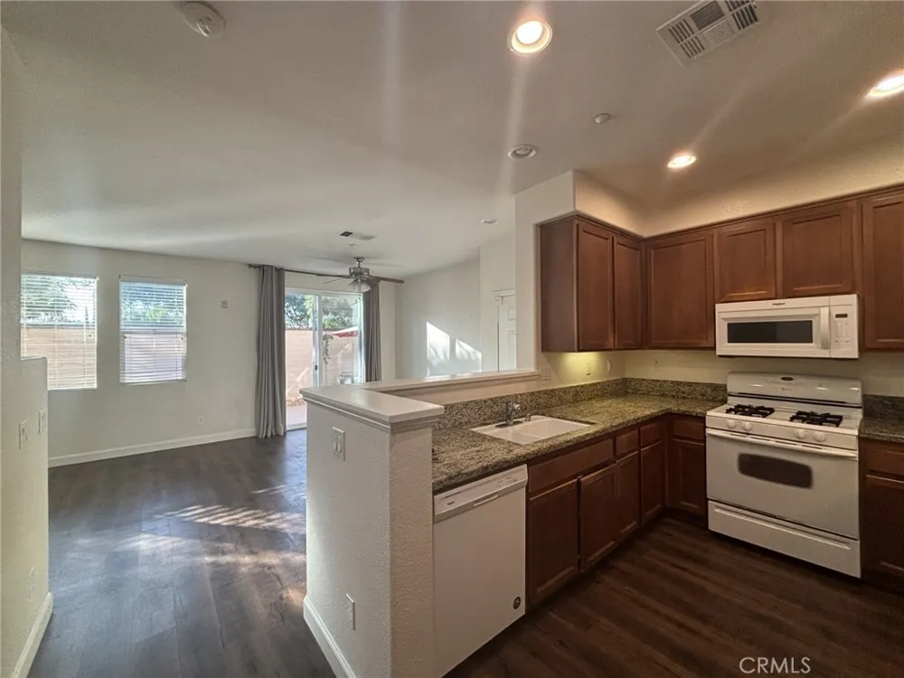 41737 Ridgewalk St. #1 Murrieta, CA 92562