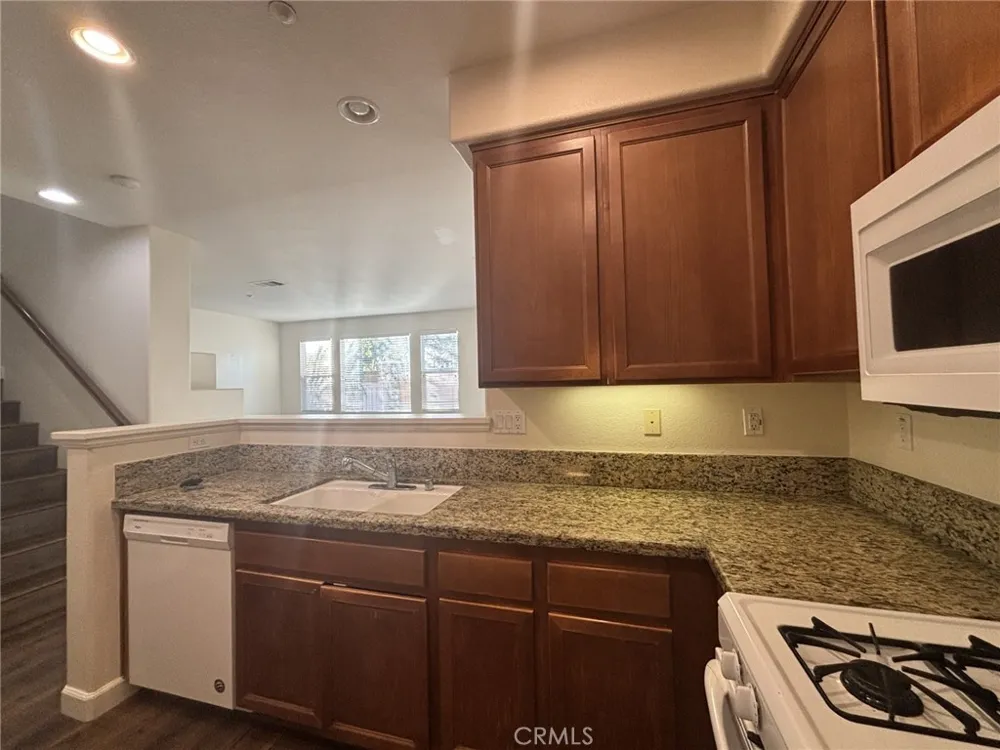 41737 Ridgewalk St. #1 Murrieta, CA 92562