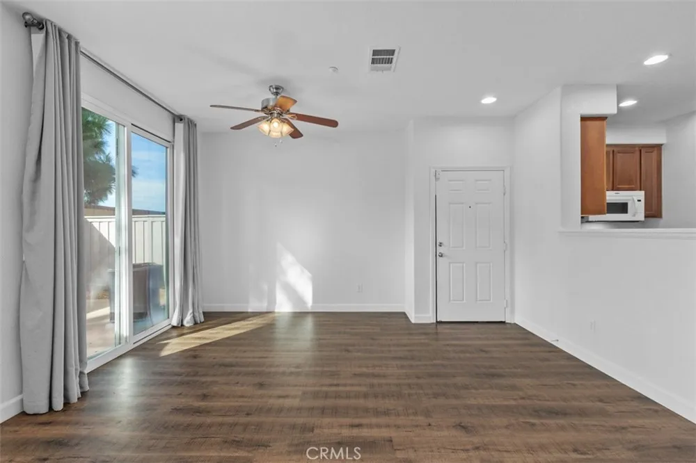 41737 Ridgewalk St. #1 Murrieta, CA 92562