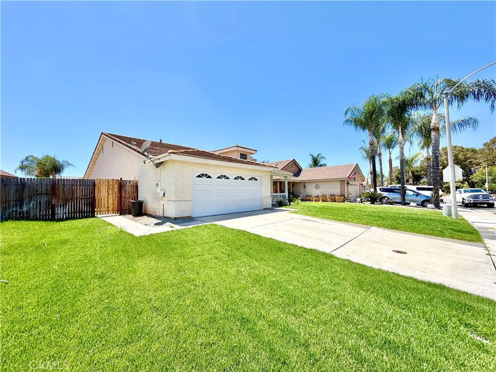 27071 School Park Drive Menifee, CA 92584