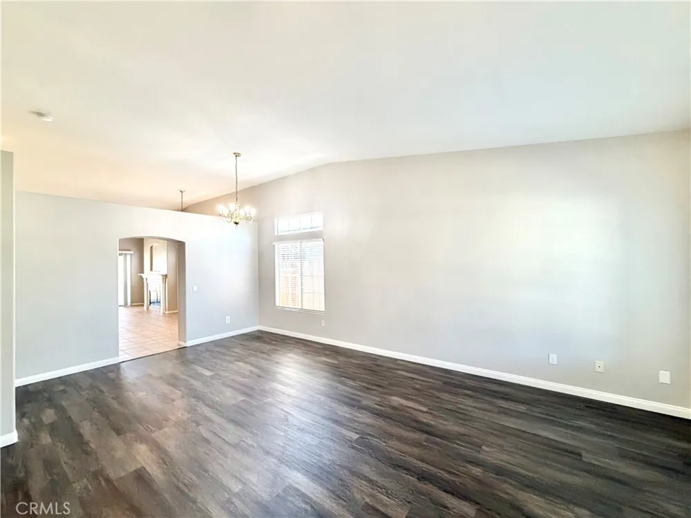 27071 School Park Drive Menifee, CA 92584