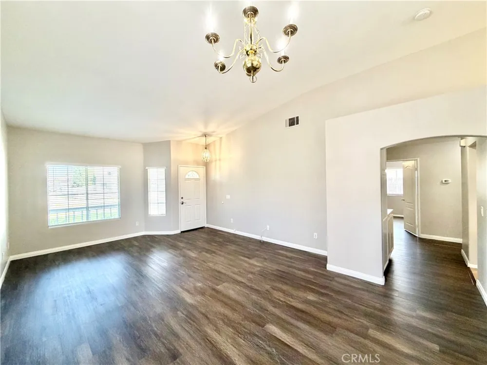 27071 School Park Drive Menifee, CA 92584