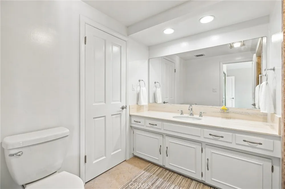 1019 Riverview Drive Fallbrook, CA 92028