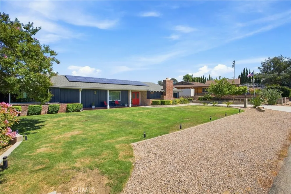 1019 Riverview Drive Fallbrook, CA 92028