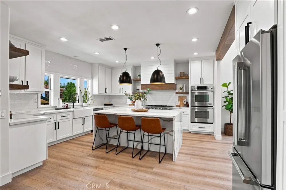 30141 Cove View Street Canyon Lake, CA 92587
