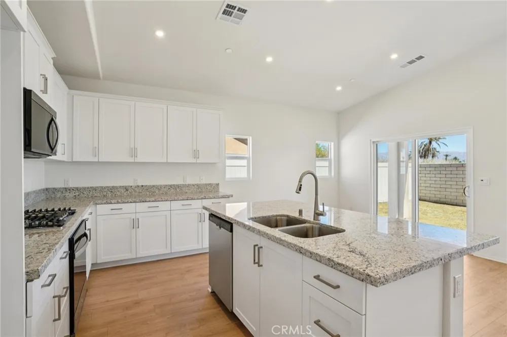 49590 Seagull Place Indio, CA 92201