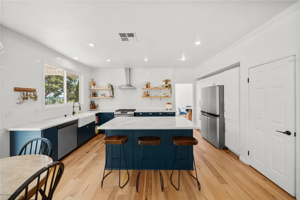 25701 Palermo Court Murrieta, CA 92563