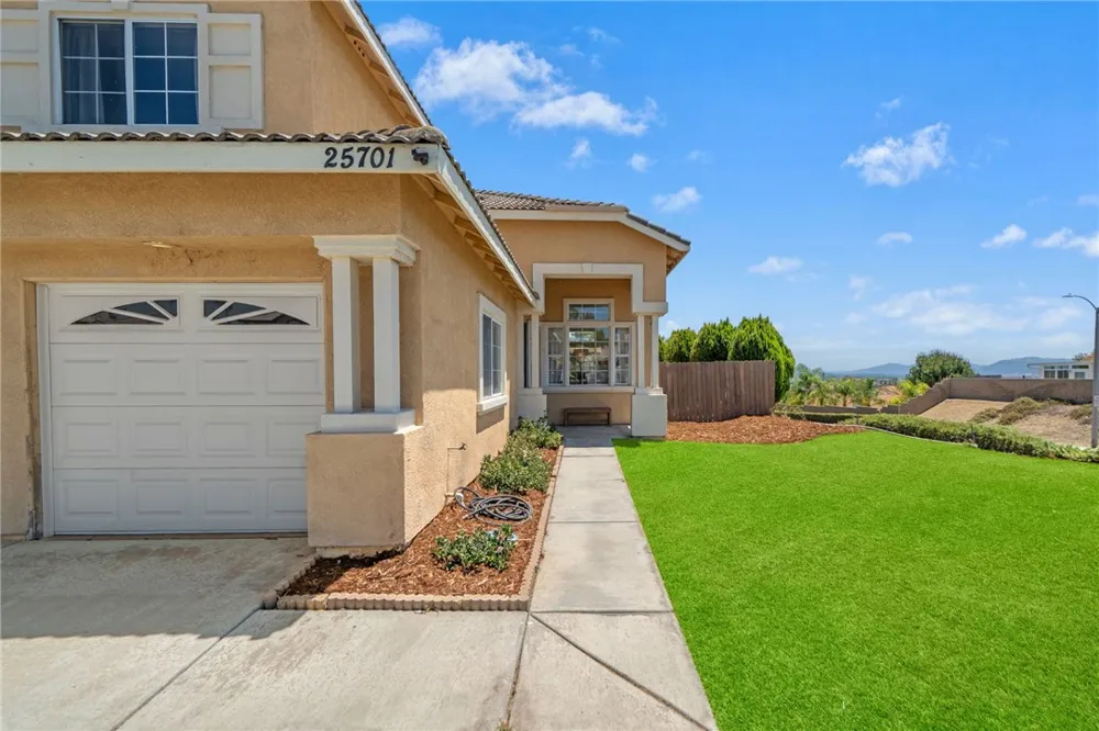 25701 Palermo Court Murrieta, CA 92563