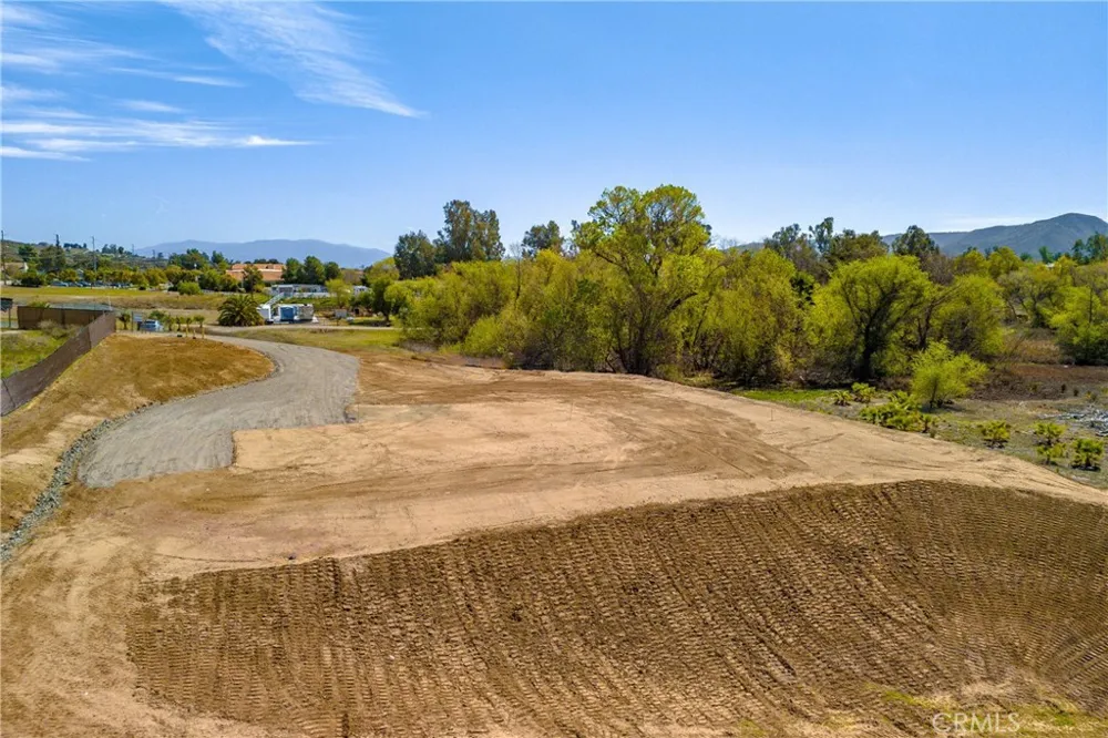 Corduroy Wildomar, CA 92595