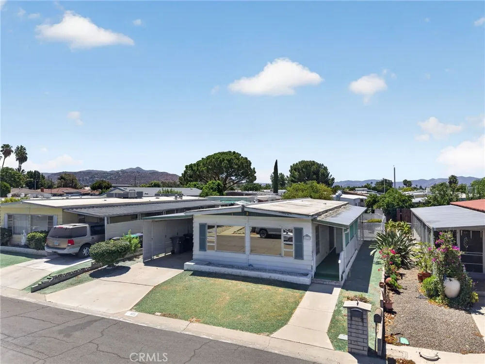 821 San Luis Hemet, CA 92543