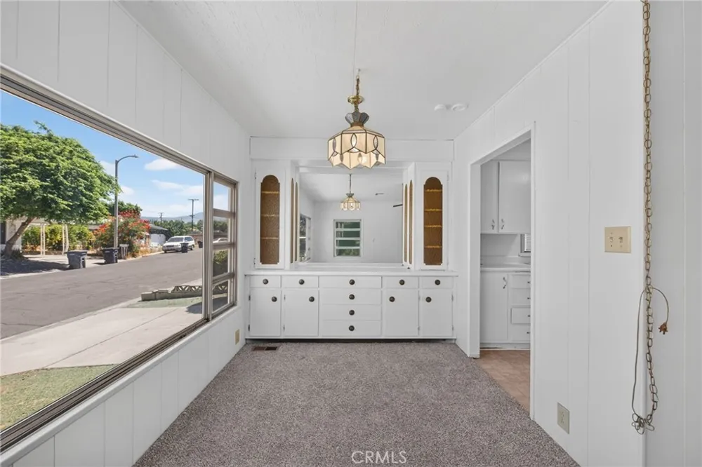 821 San Luis Hemet, CA 92543