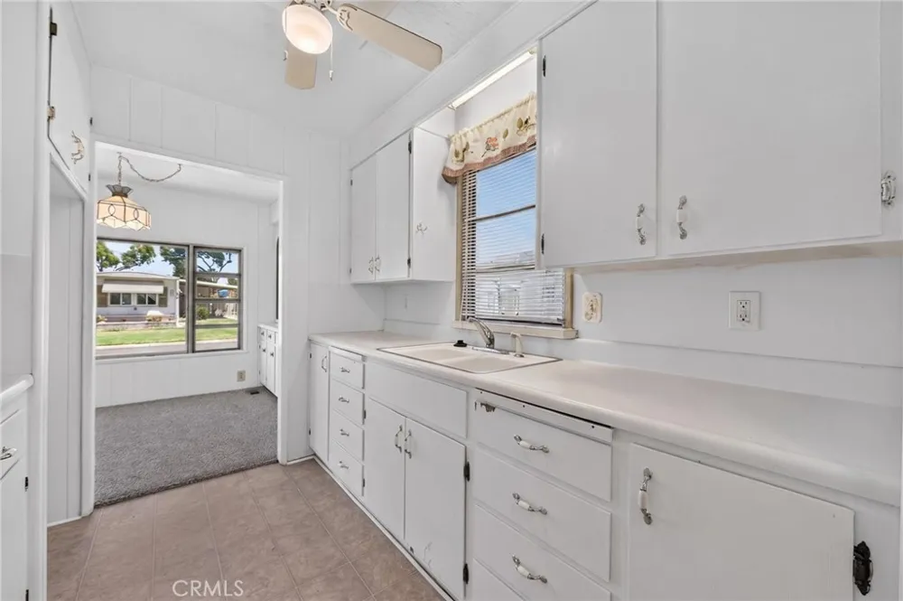 821 San Luis Hemet, CA 92543