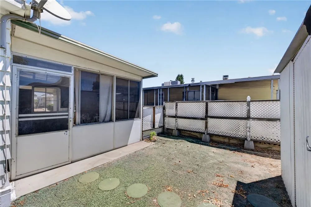 821 San Luis Hemet, CA 92543