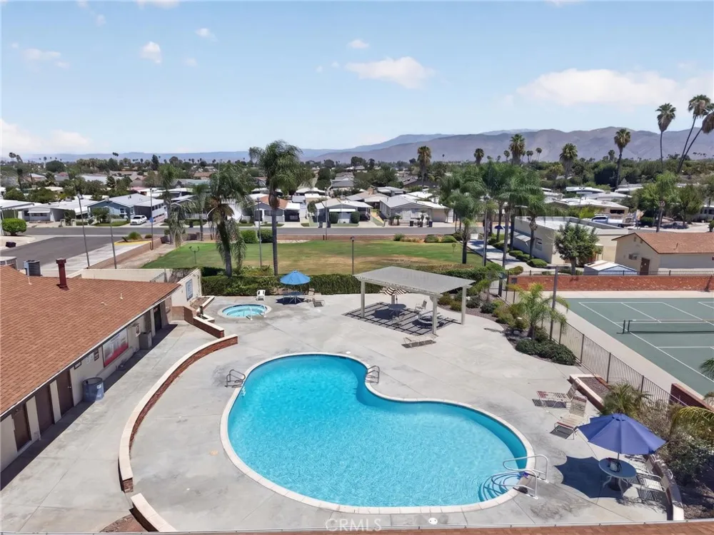 821 San Luis Hemet, CA 92543