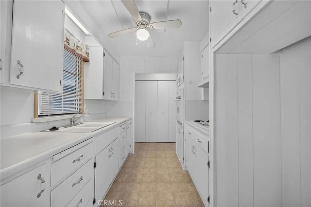 821 San Luis Hemet, CA 92543