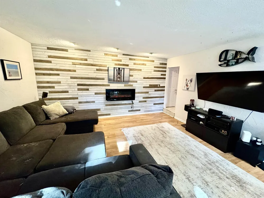 358 W Quail Dr Marmora, NJ 08223