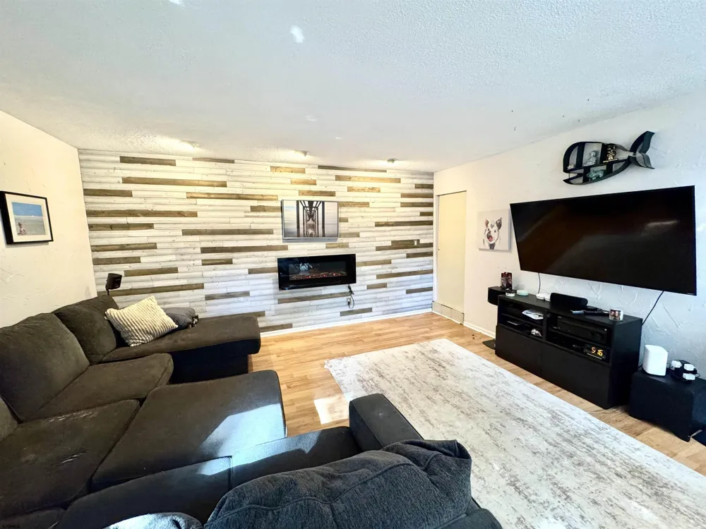 358 W Quail Dr Marmora, NJ 08223