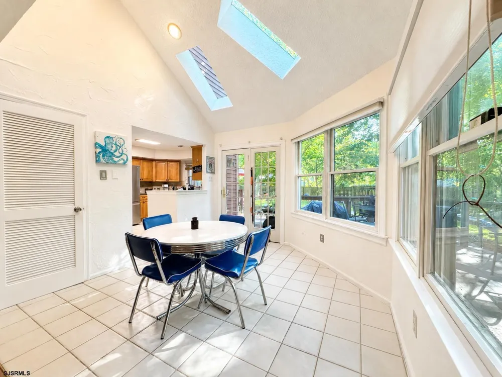 358 W Quail Dr Marmora, NJ 08223