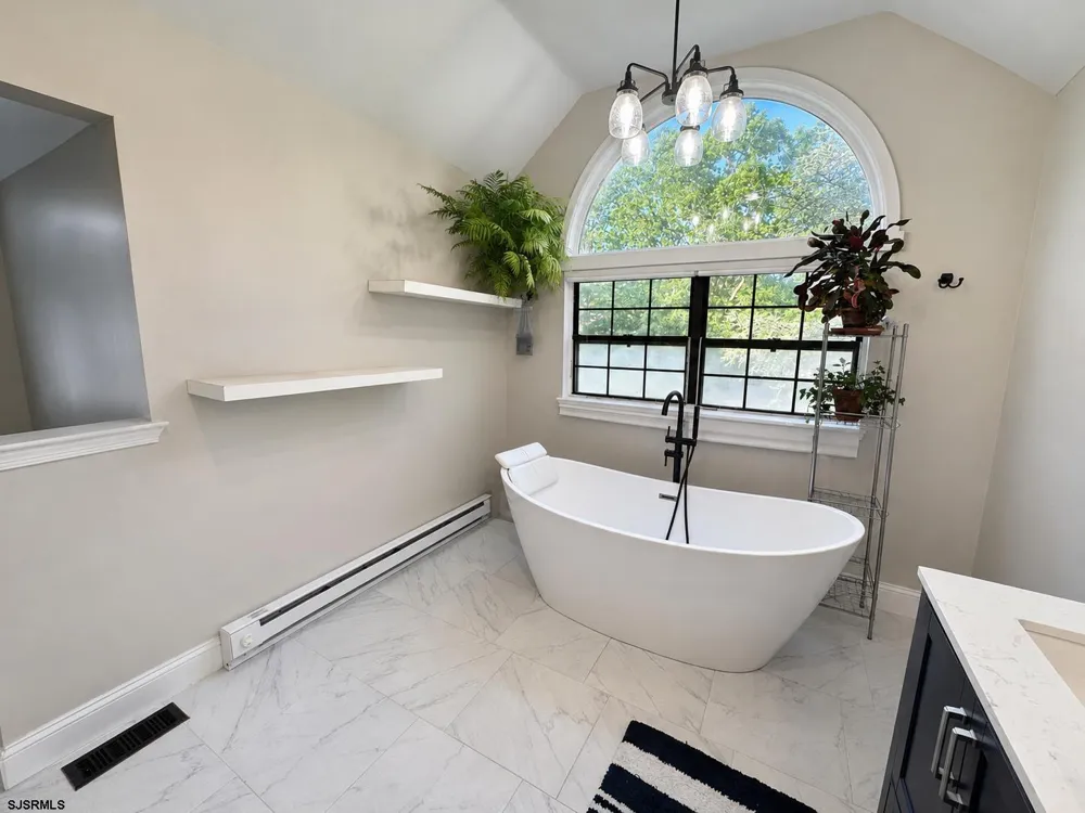 358 W Quail Dr Marmora, NJ 08223