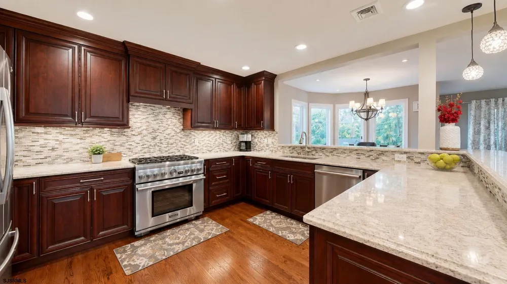107 Holly Lane Linwood, NJ 08221