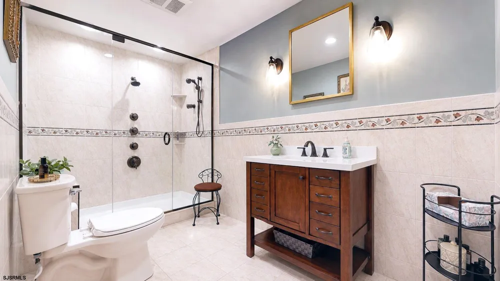 107 Holly Lane Linwood, NJ 08221