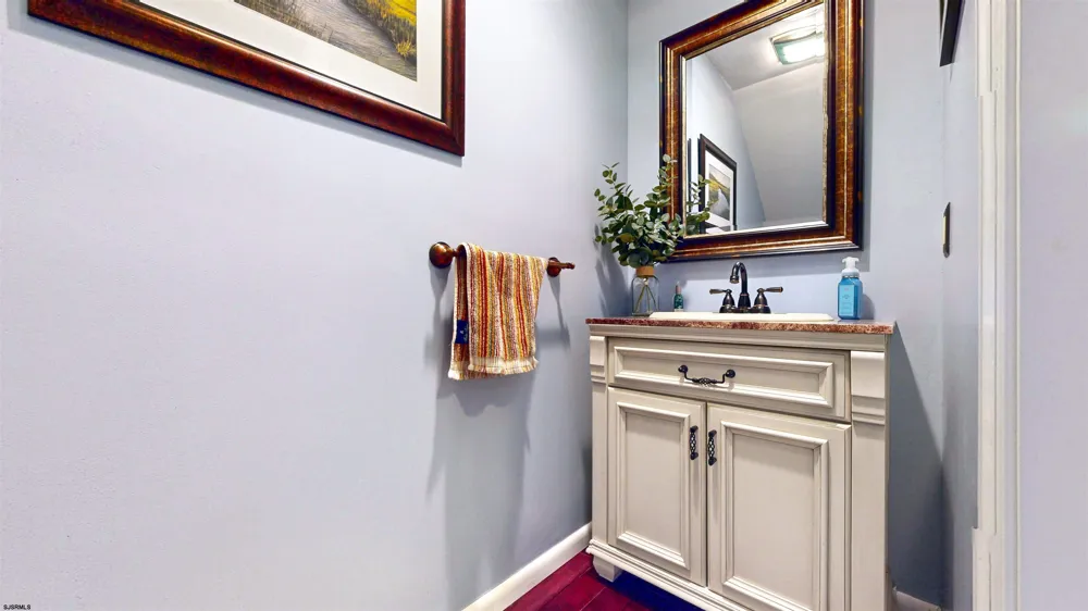 107 Holly Lane Linwood, NJ 08221