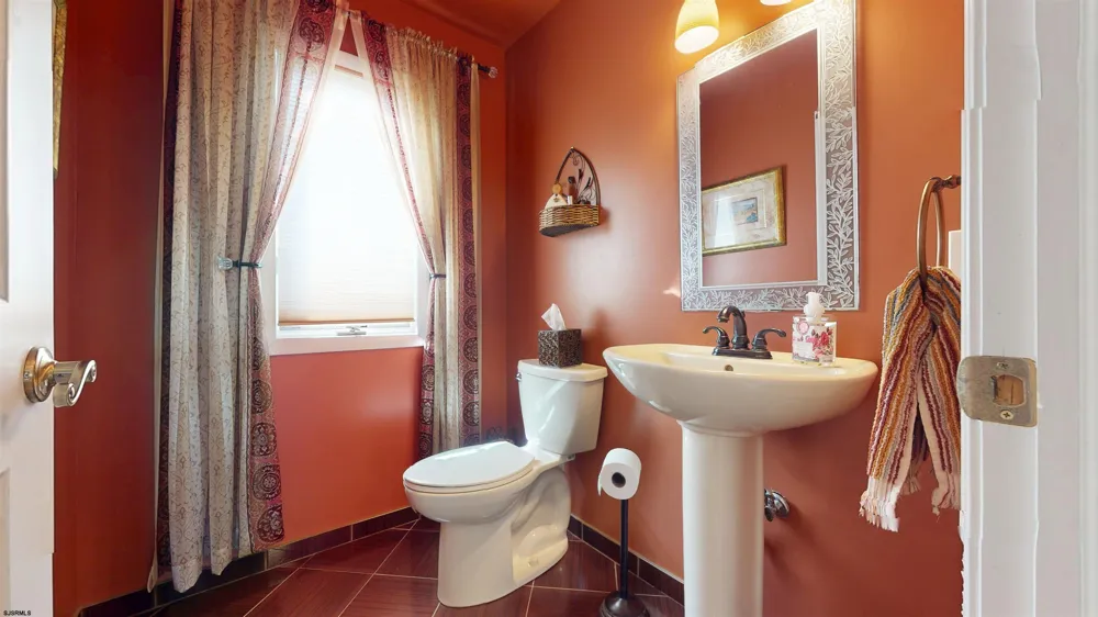 107 Holly Lane Linwood, NJ 08221