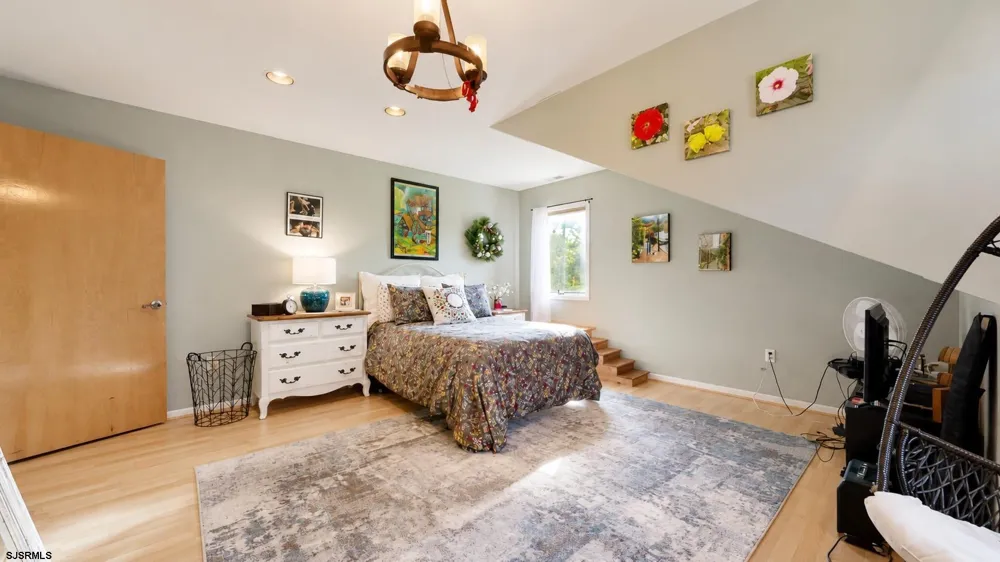 107 Holly Lane Linwood, NJ 08221