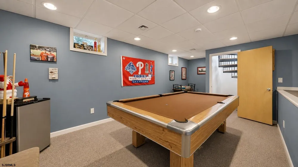 107 Holly Lane Linwood, NJ 08221