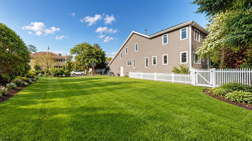 107 Holly Lane Linwood, NJ 08221