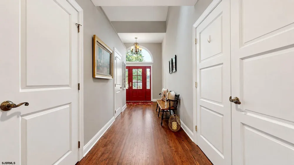 107 Holly Lane Linwood, NJ 08221