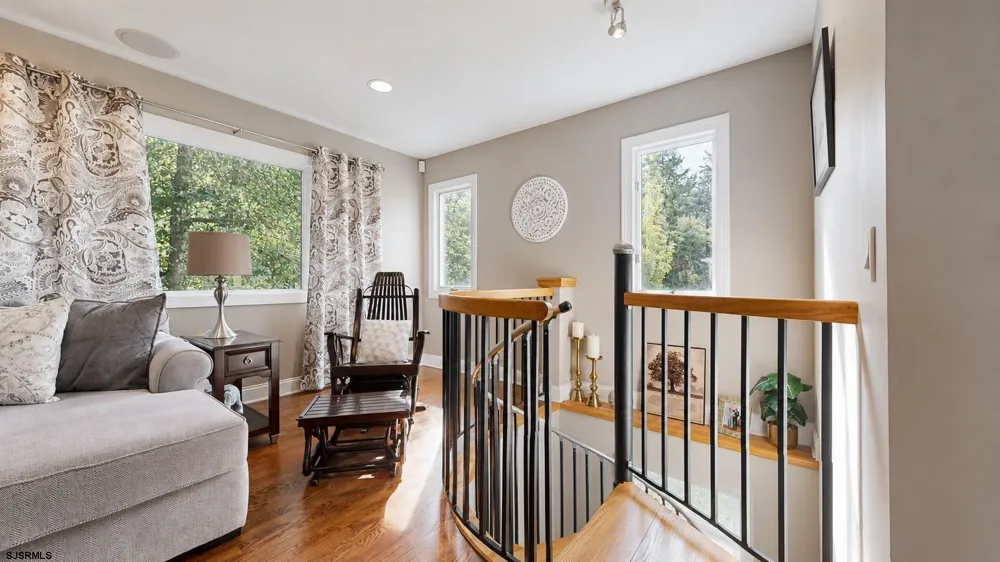 107 Holly Lane Linwood, NJ 08221