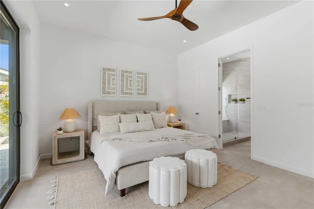 2306 VALENCIA DRIVE Sarasota, FL 34239
