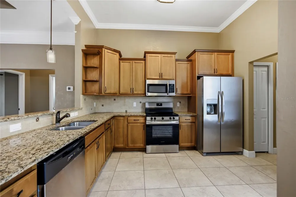 9004 SW 79TH AVENUE Gainesville, FL 32608