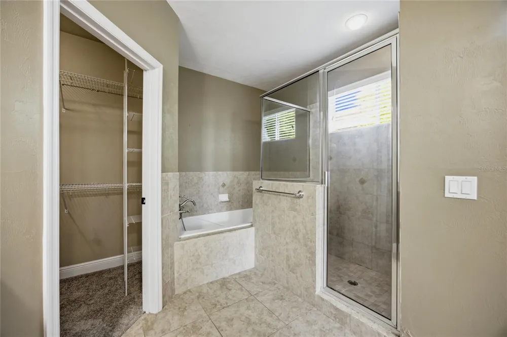 9004 SW 79TH AVENUE Gainesville, FL 32608