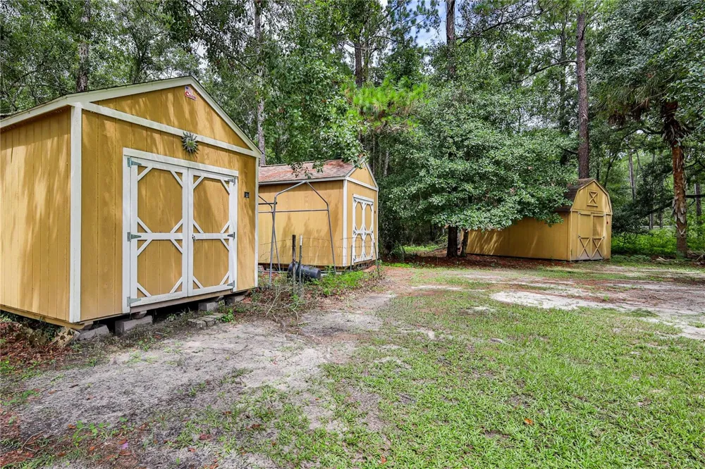 3063 CRUM ROAD Brooksville, FL 34604