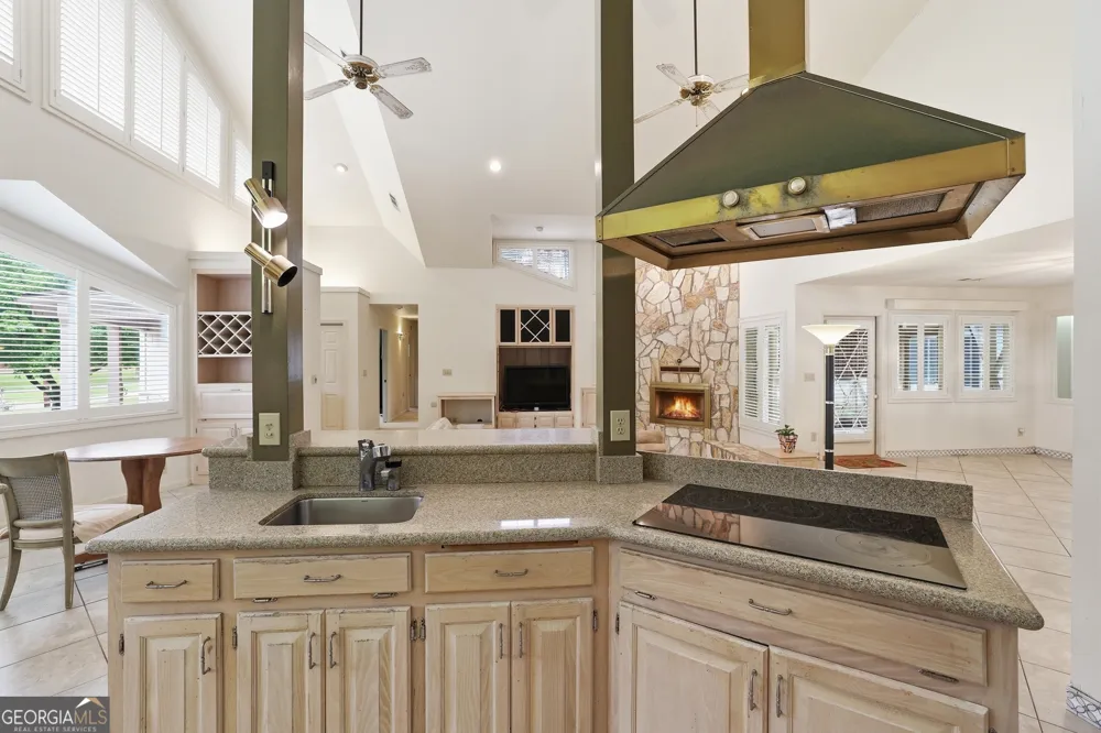 31 Addington CT Toccoa, GA 30577