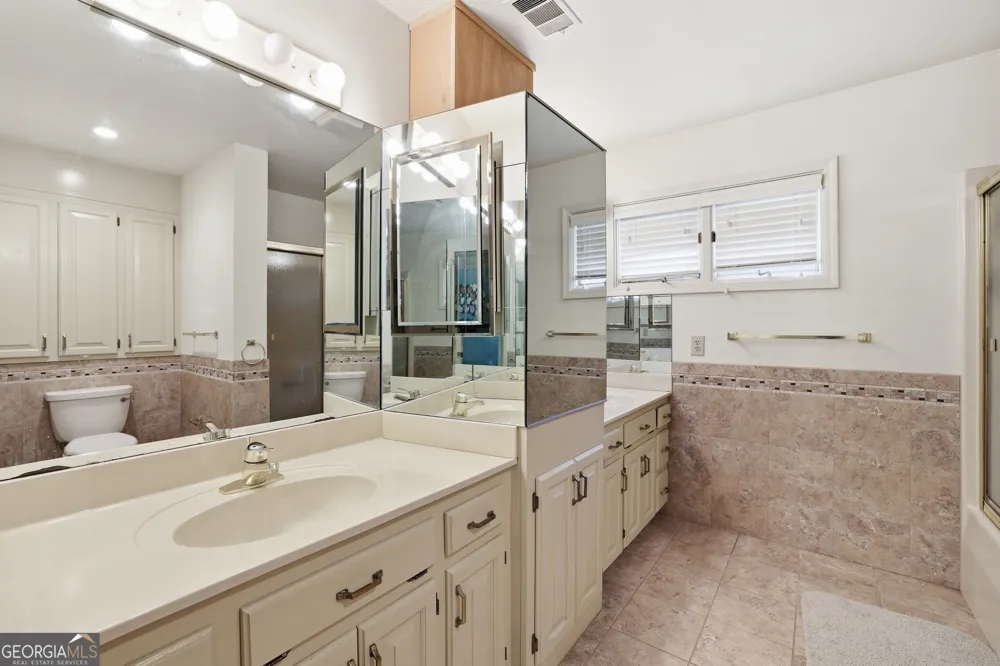 31 Addington CT Toccoa, GA 30577