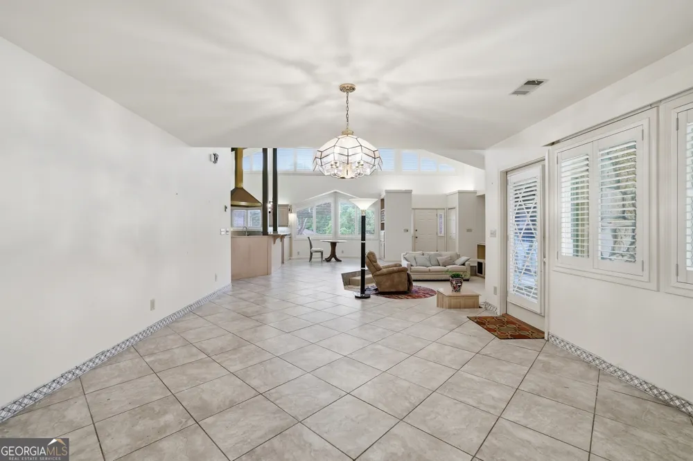 31 Addington CT Toccoa, GA 30577