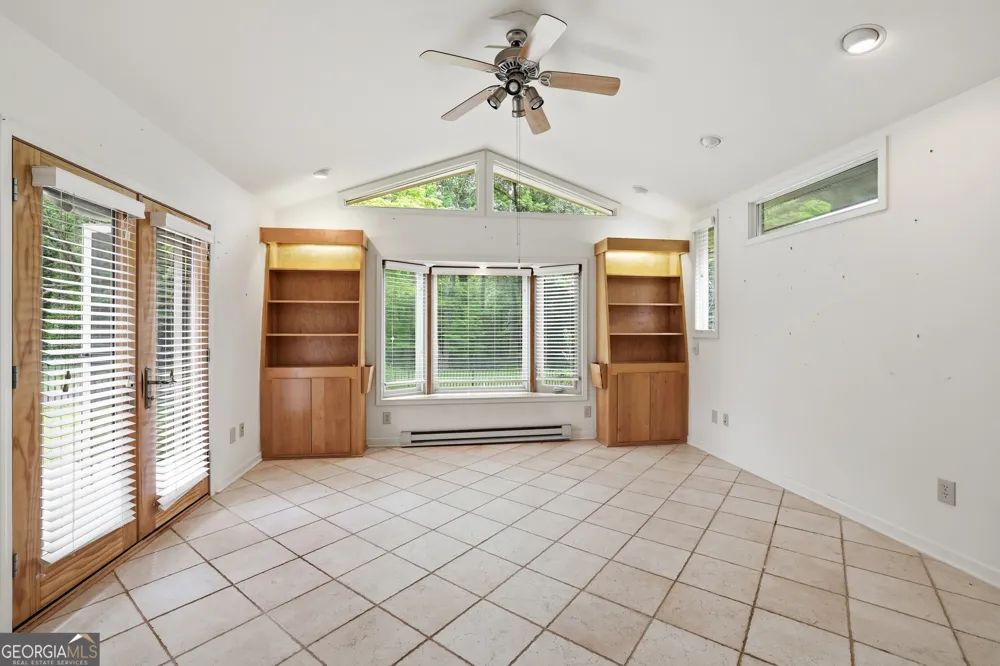 31 Addington CT Toccoa, GA 30577