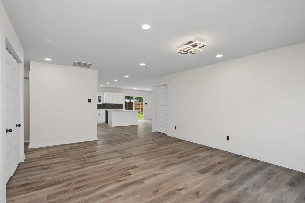 1101 Fouts Drive Irving, TX 75061