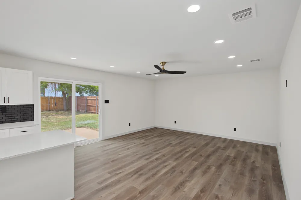 1101 Fouts Drive Irving, TX 75061