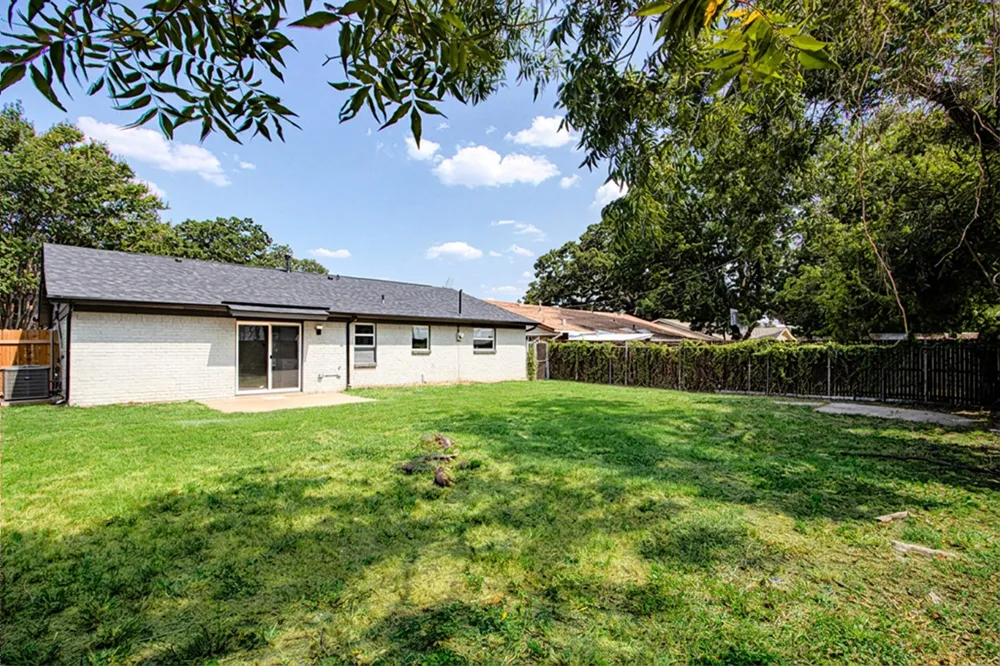 1101 Fouts Drive Irving, TX 75061