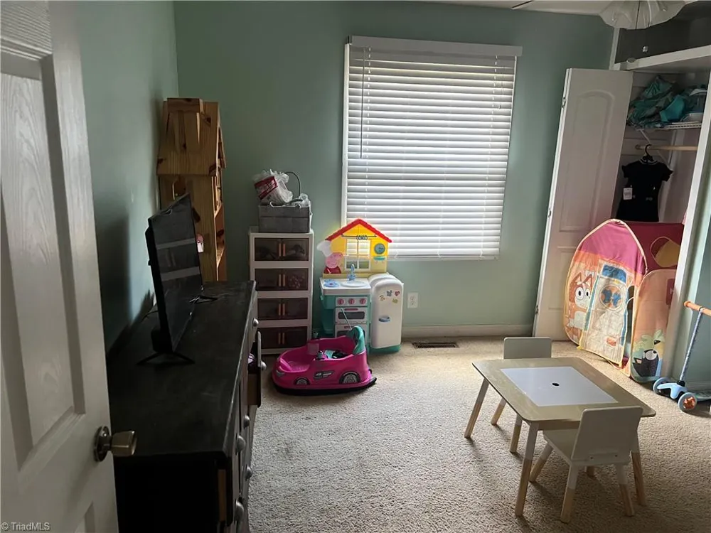 509 Robinhood Road Reidsville, NC 27320