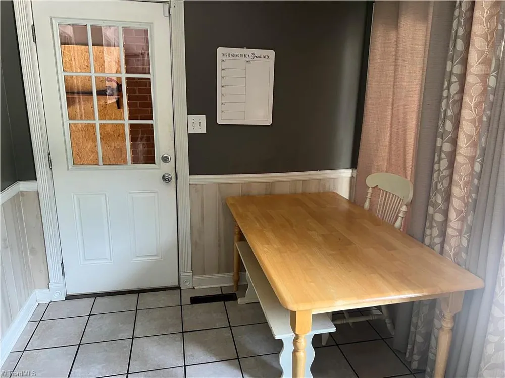 509 Robinhood Road Reidsville, NC 27320