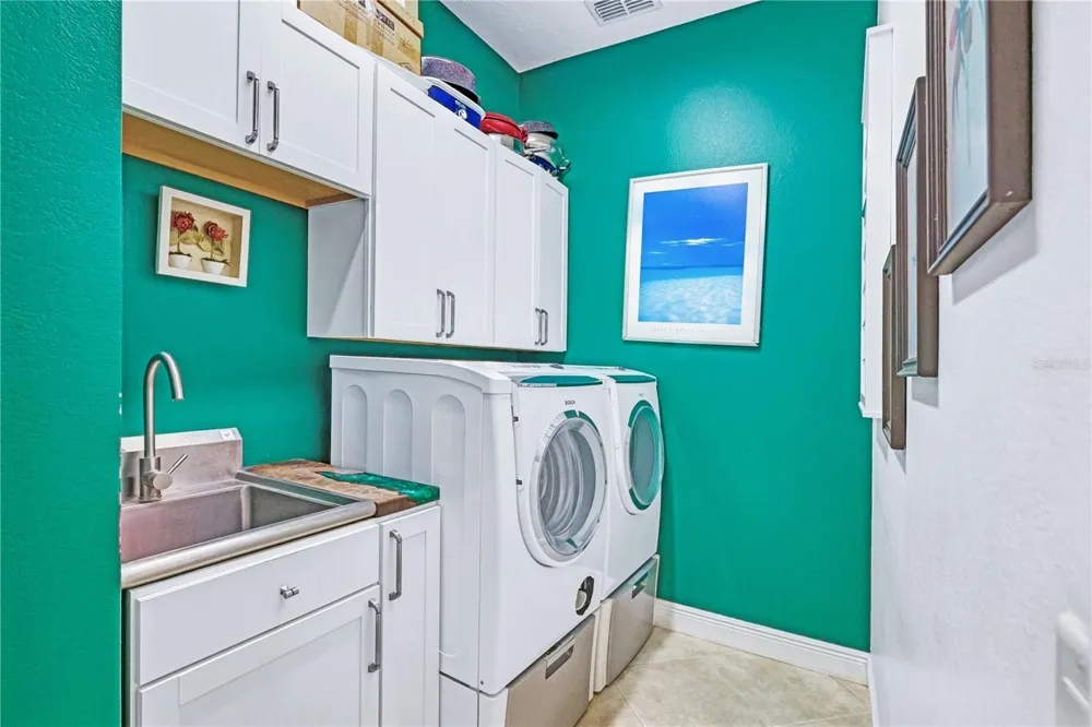 1623 CONWAY ISLE CIRCLE Belle Isle, FL 32809