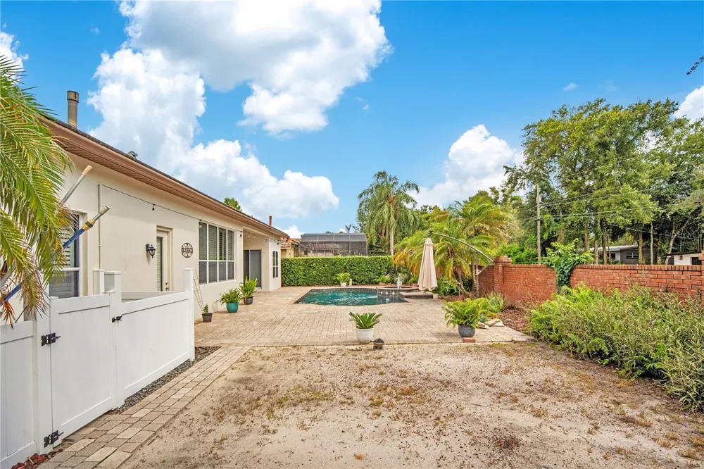 1623 CONWAY ISLE CIRCLE Belle Isle, FL 32809