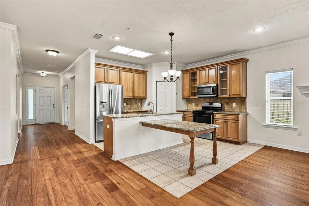7654 SW 79TH DRIVE Gainesville, FL 32608