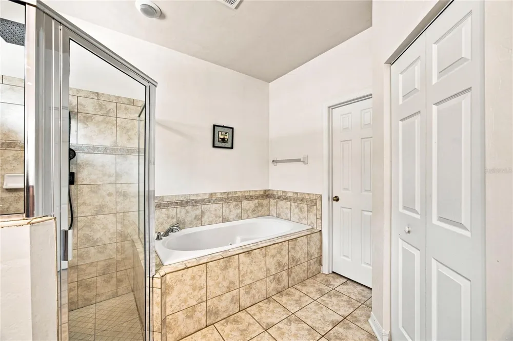 7654 SW 79TH DRIVE Gainesville, FL 32608