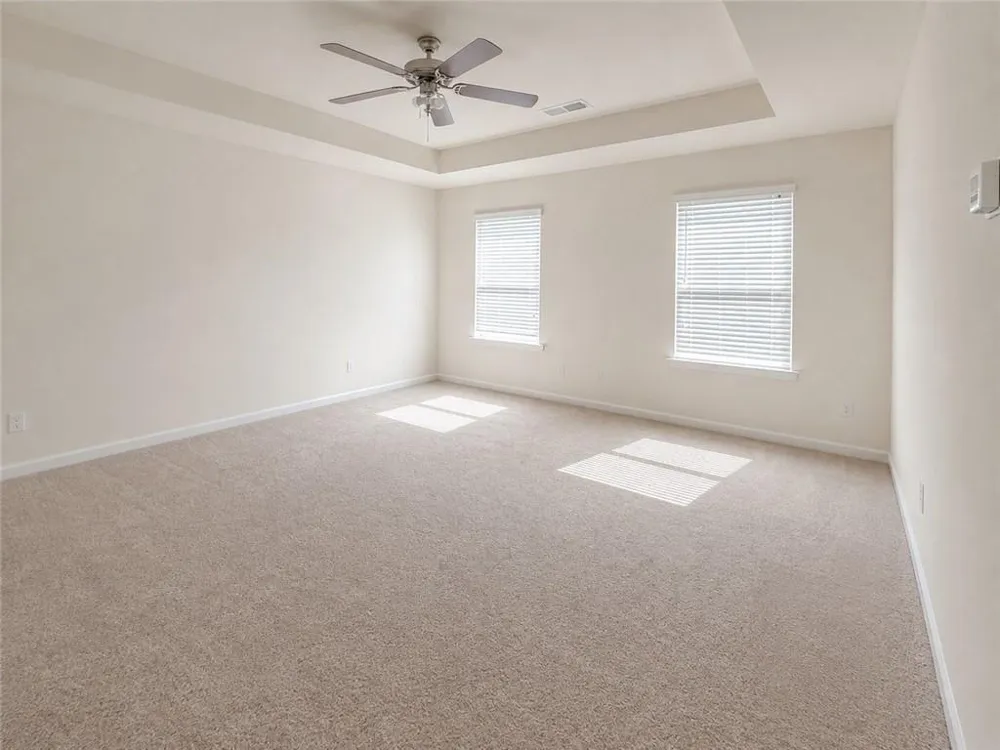 515 McGinnis Circle Calhoun, GA 30701
